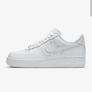 Women’s Nike Air Force 7.5